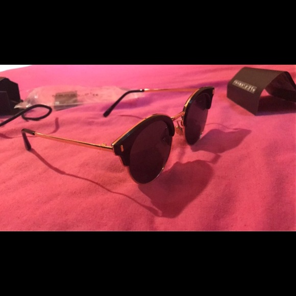 Women’s Classic Sunglasses Vintage - Picture 5 of 6